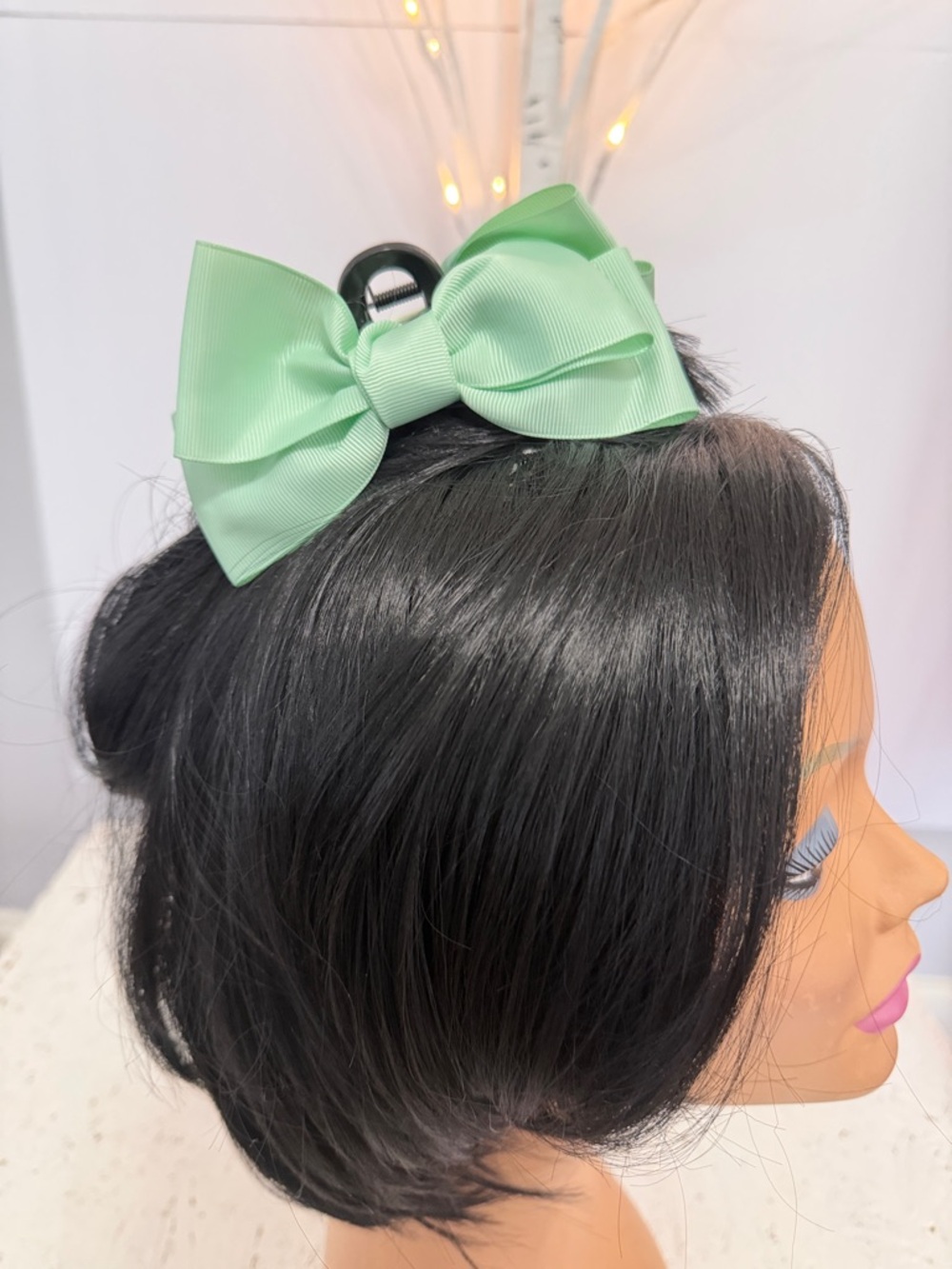 NWOT Double bow HAIR CLIP size 5 in long and 2 in wide. MINT GREEN